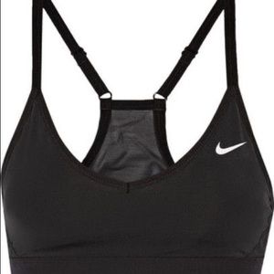 Black sports bra